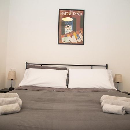 B&B 4Cella Napoli Esterno foto