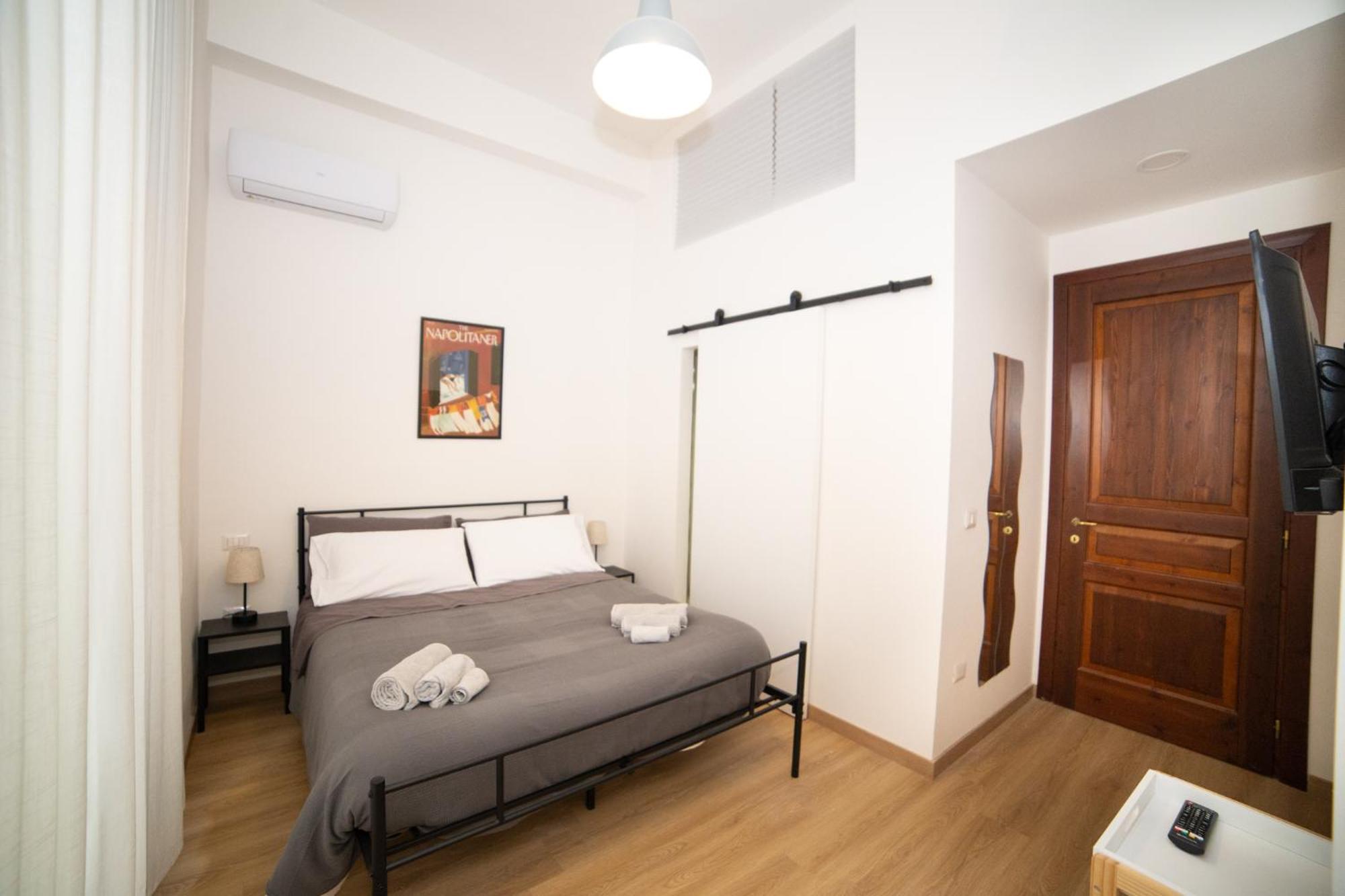 B&B 4Cella Napoli Esterno foto